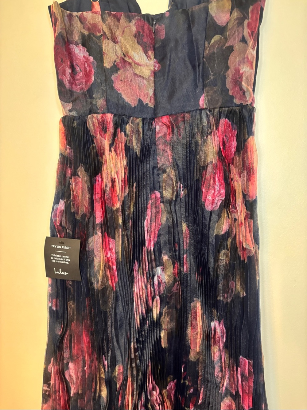 NWT Lulu's alluring midnight blue Midi Dress with Pink Floral Print - Picture 9 of 10